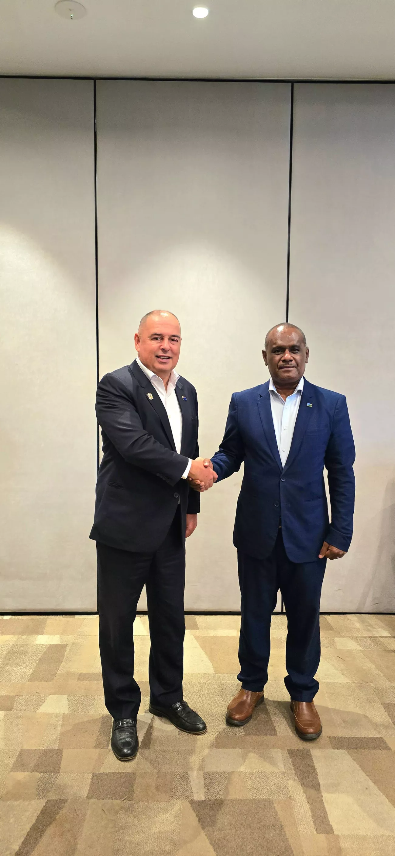 Cook Islands and Solomon Islands discuss bilateral and regional cooperation as Solomon Islands comes into Forum Chair role