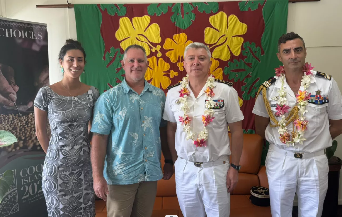 Commander of the French Armed Forces in French Polynesia Visits the Cook Islands